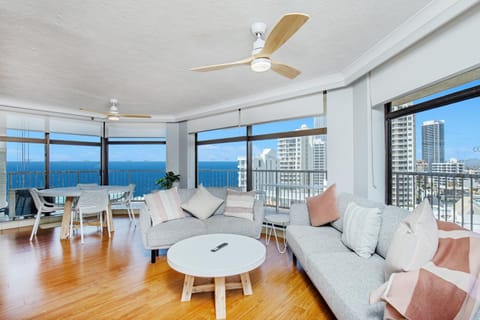 View (from property/room), Balcony/Terrace, Living room, Seating area, Dining area, Sea view, fireplace