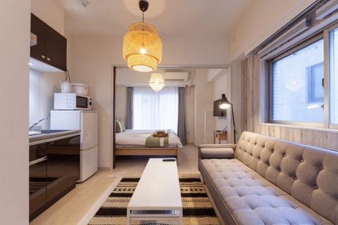 Kitchen or kitchenette, Living room, Seating area, minibar