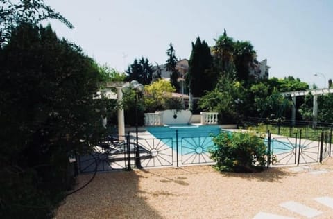 Villa prestigieuse avec piscine privée au cœur de Nice Villa in Nice