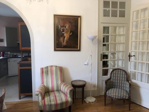 Appartement de caractère au cœur de Poitiers Apartment in Poitiers