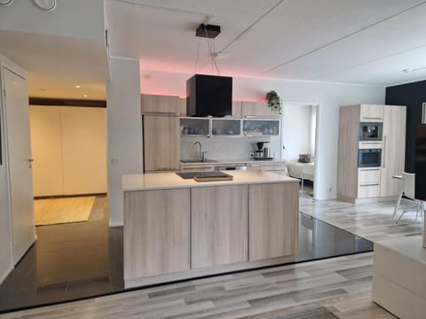 Bright, big apartment with own sauna & balcony Apartment in Helsinki