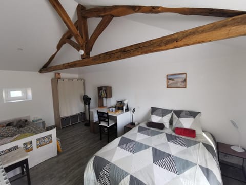 Bed, Photo of the whole room