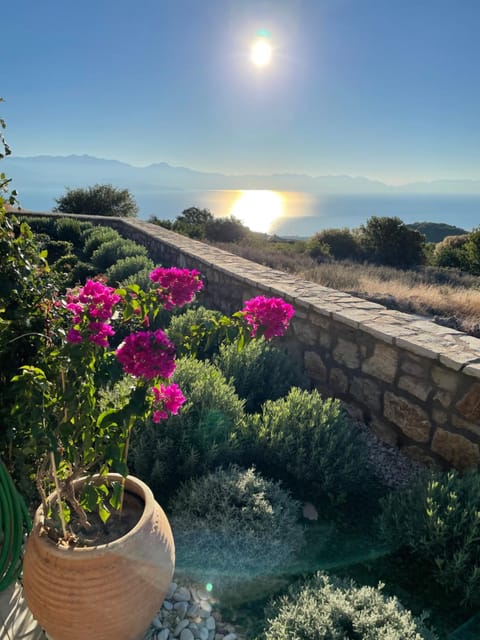 Spring, Natural landscape, Garden view, Mountain view, Sea view, Sunrise