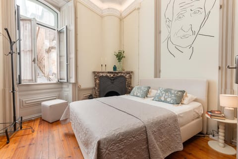 Bed, Photo of the whole room, Bedroom