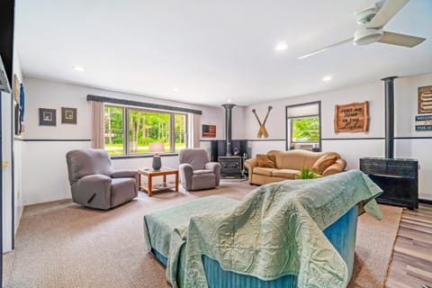 Cardinal Cabin Cabin in Lake Township