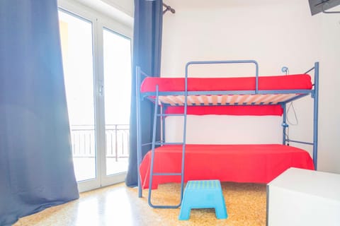 Bed, Bedroom, bunk bed