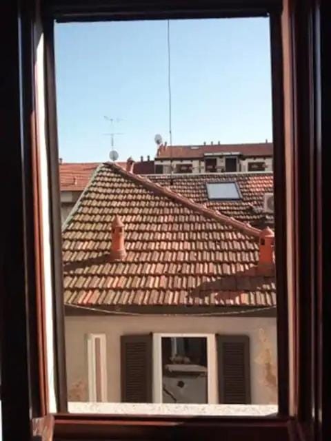 Governo Provvisorio House Apartment in Milan