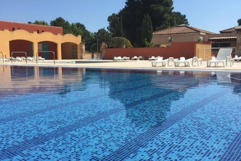 Day, Pool view, Swimming pool, Swimming pool, sunbed