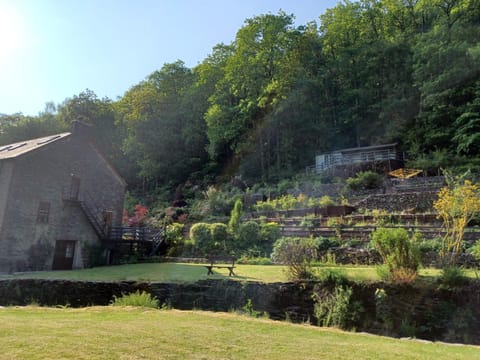 Property building, Natural landscape, Garden, Garden, Garden view