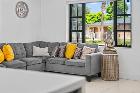 Luxury Vacation House in Miami’s Center! House in Coral Gables