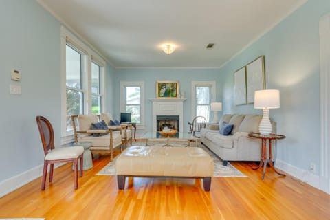 Pensacola Paradise Furnished Deck and Gas Grill! House in Pensacola