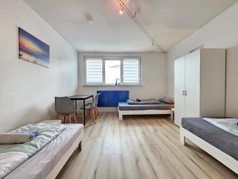 Bed, Photo of the whole room, Seating area, Bedroom