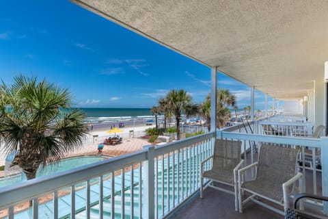 View (from property/room), Balcony/Terrace, Beach, Sea view