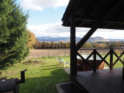 Day, Natural landscape, BBQ facilities, Garden, Autumn, Garden view, Mountain view, furniture, sunbed