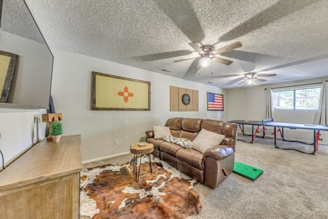 1 Mi to Ski Slopes Alto Escape with Game Room! Apartment in Alto