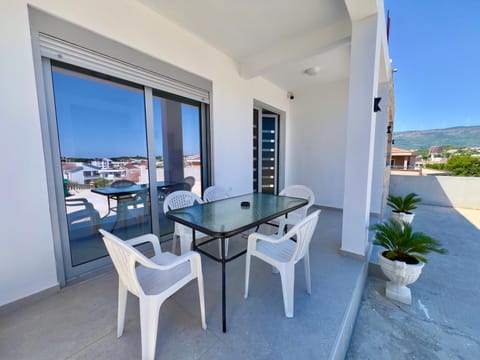 NESI Apartments Bed and Breakfast in Ulcinj