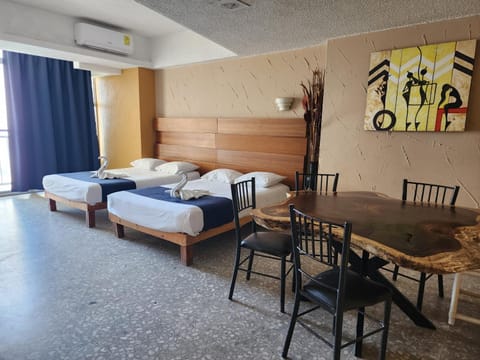 Suites Omega Torres Gemelas Hotel in Acapulco