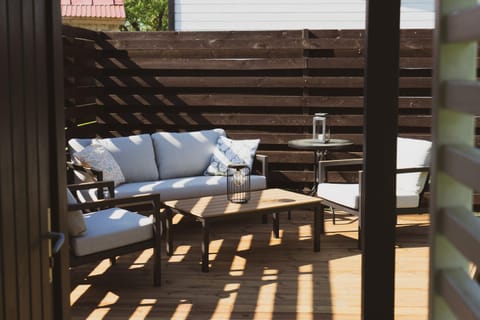 Garden, Balcony/Terrace