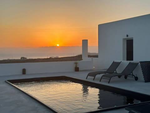 Balcony/Terrace, Swimming pool