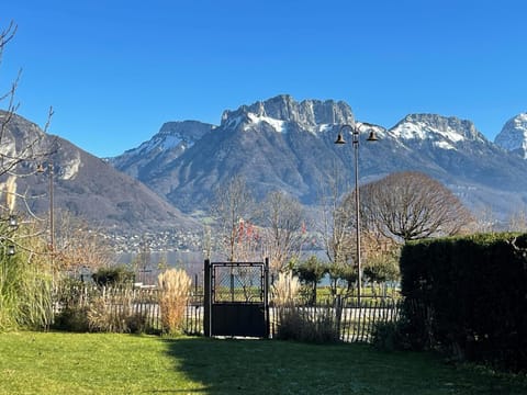 Le Chalet de la Plage Apartment in Sévrier