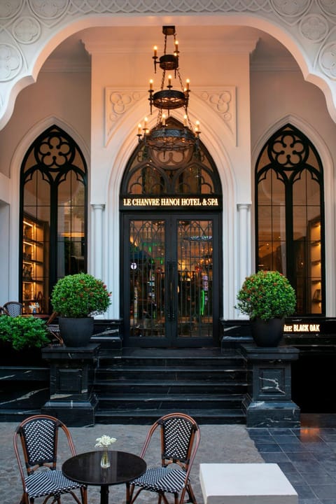 Property building, Facade/entrance