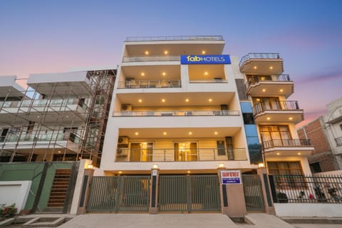 Property building, Facade/entrance