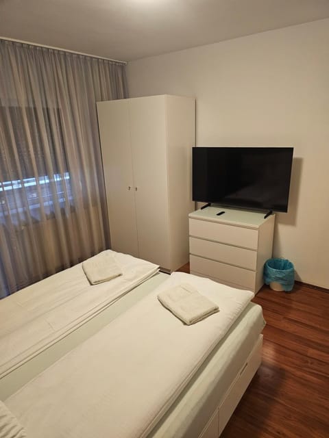 Apartament David Deva - 2 dormitoare & 1 living Vacation rental in Serbia