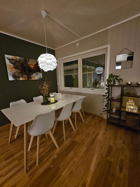 Norhern lights Luxus home -5 min AirPort-free park Apartment in Tromso