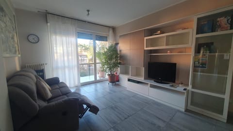 TV and multimedia, Dining area