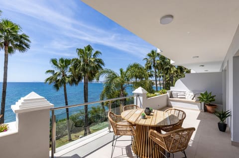 Balcony/Terrace, Seating area, Dining area, Sea view