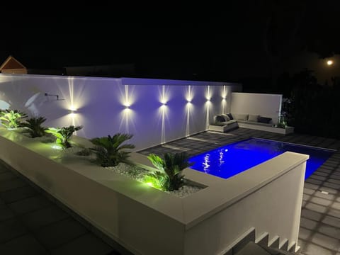 Night, Swimming pool