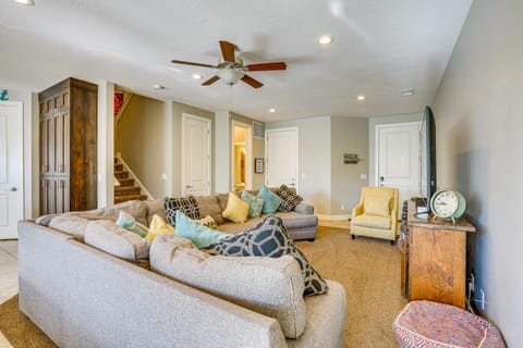 Moab Vacation Rental Pool and Hot Tub Access! House in Moab