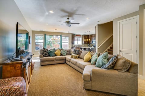 Moab Vacation Rental Pool and Hot Tub Access! House in Moab