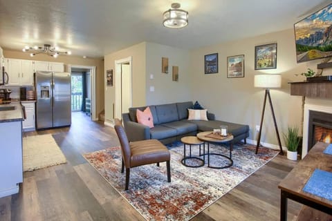 Kitchen or kitchenette, Living room, Dining area