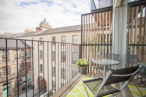 1 Bedroom Flat in the Heart of Merchant City Apartment in Glasgow
