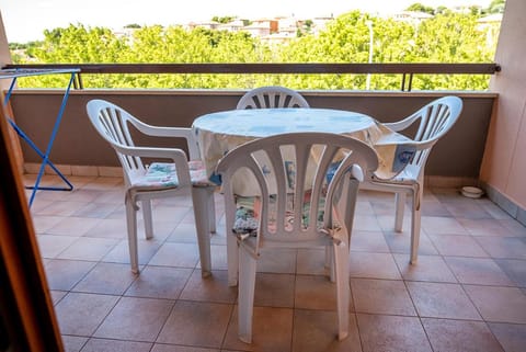 S220 - Sirolo, trilocale in centro con terrazzo Apartment in Sirolo