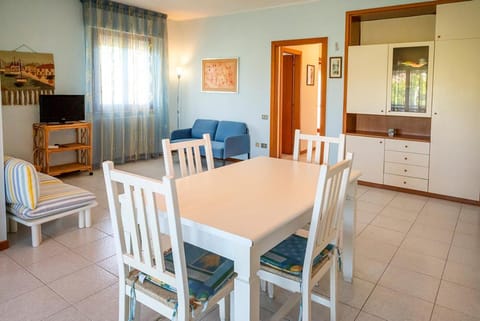 S220 - Sirolo, trilocale in centro con terrazzo Apartment in Sirolo