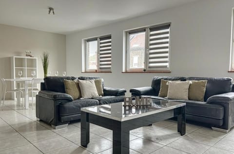 Gohyssart 51b 2 Bruxelles-Charleroi-airport House in Charleroi