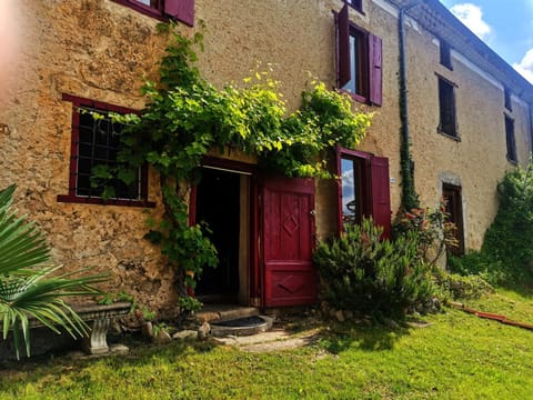 Property building, Day, Garden