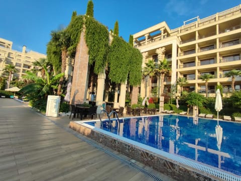 Pool view