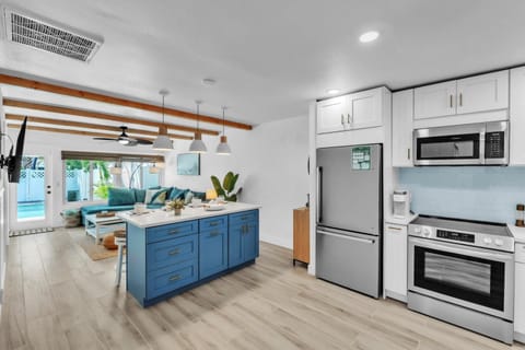 Heliconia House villa Villa in Holmes Beach