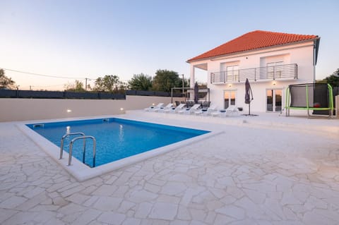 Kuća za odmor Kamenjani-Škabrnja Villa in Šibenik-Knin County, Croatia