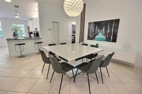 812 Mariners Club House in Key Largo