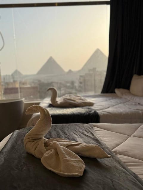 Bed, Natural landscape, Photo of the whole room, Bedroom, Mountain view, towels