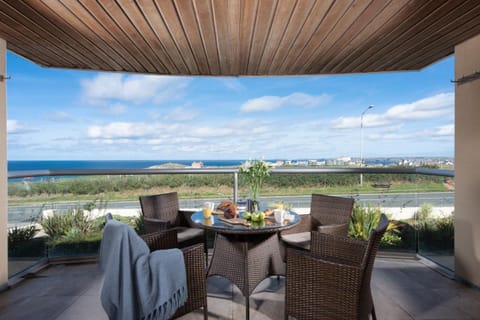 Balcony/Terrace, Seating area, Sea view