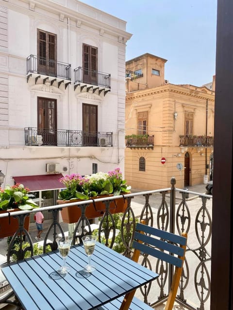 View (from property/room), Balcony/Terrace