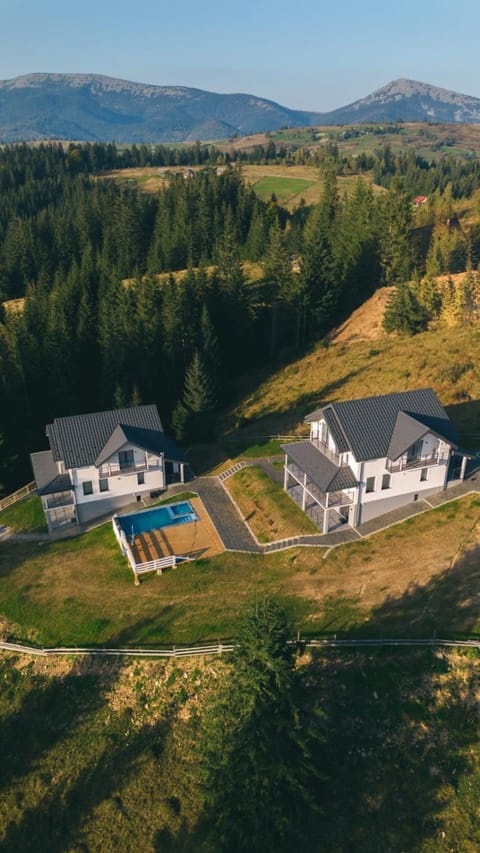 Bird's eye view, Mountain view, Pool view