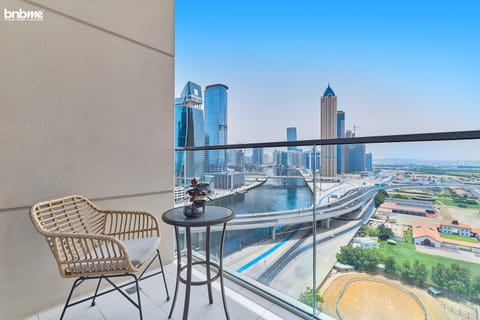 Patio, Day, View (from property/room), Seating area, City view