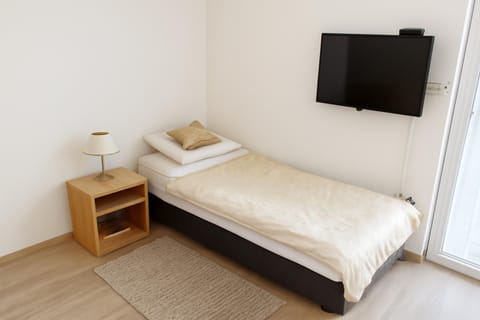 Apartments Jezerce 28 Apartment in Jezerce