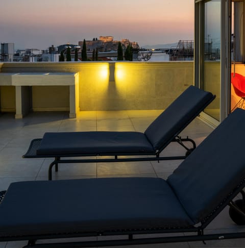 Patio, Natural landscape, View (from property/room), Balcony/Terrace, Seating area, Sunset, sunbed